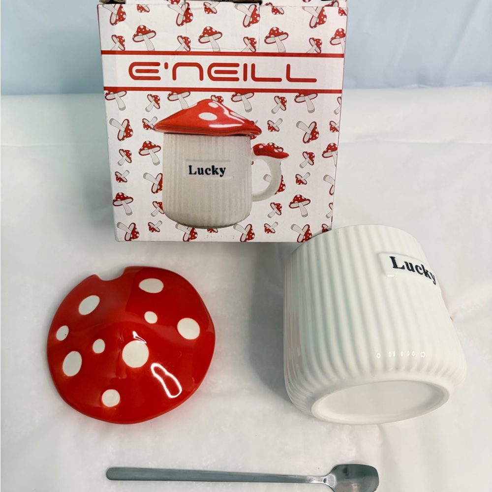Red Mushroom Mug with Lid and Spoon